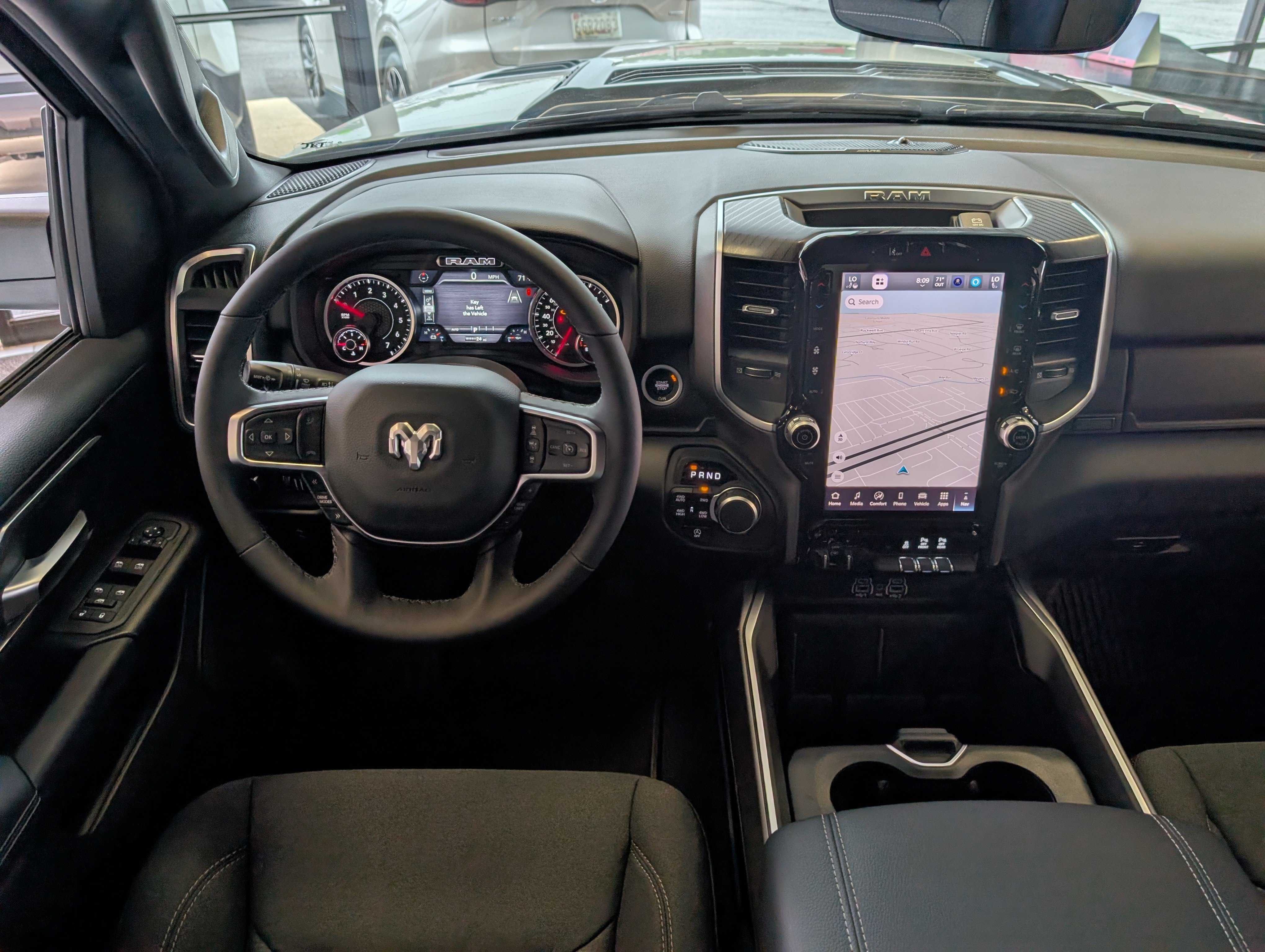 New 2026 RAM 1500 Big Horn AWD/4WD image 17