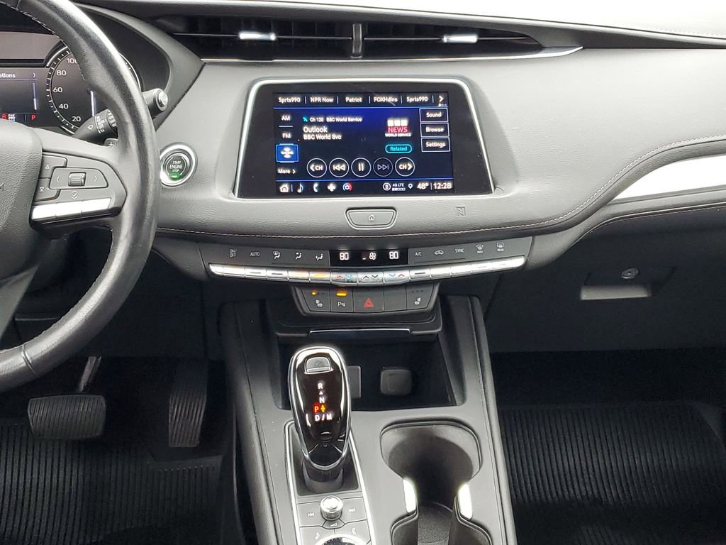 Used 2021 Cadillac XT4 Premium Luxury w/ Cold Weather Package AWD/4WD image 23