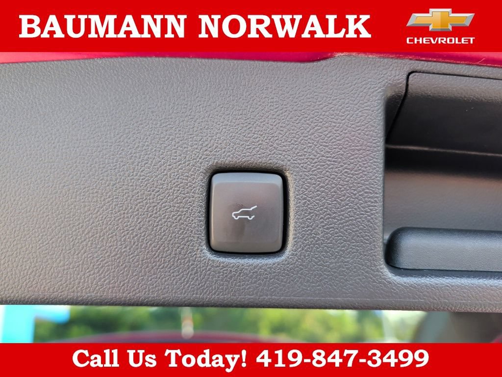 Used 2021 Ford Escape Titanium w/ Titanium Elite Package AWD/4WD image 18