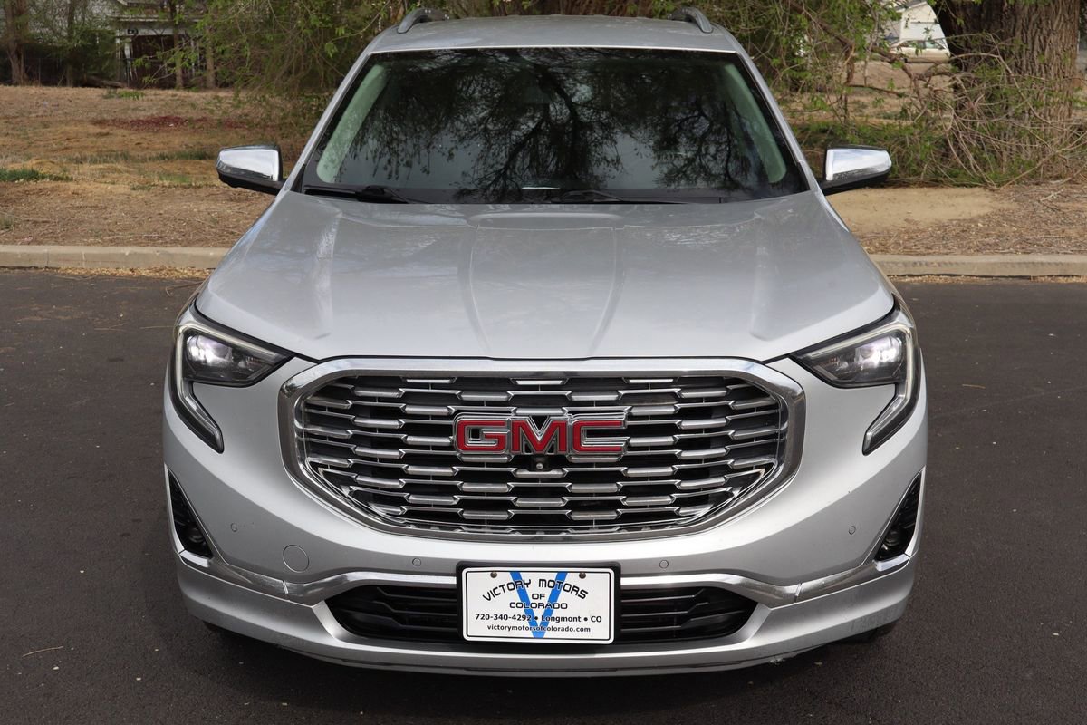 Used 2020 GMC Terrain Denali w/ Denali Premium Package AWD/4WD image 12