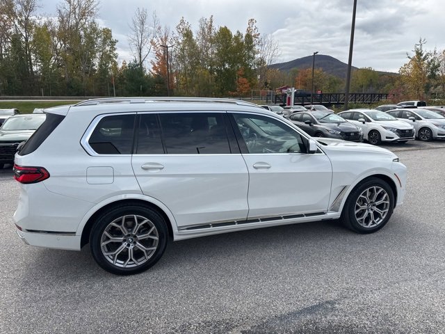 Used 2024 BMW X7 xDrive40i image 24