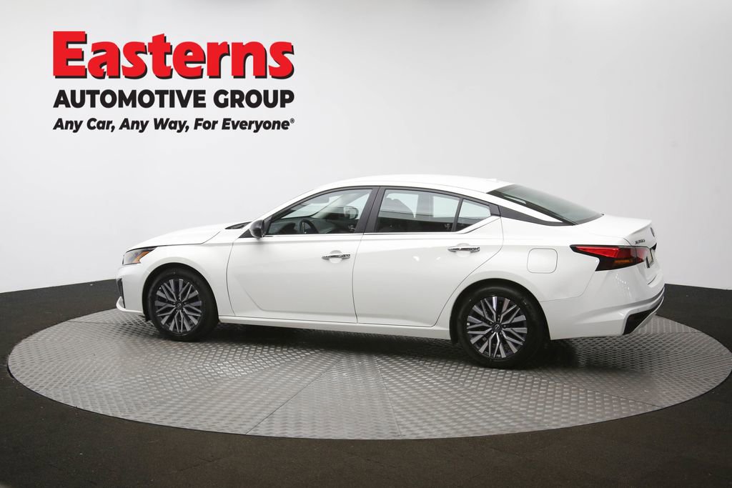 Used 2025 Nissan Altima 2.5 SV image 61