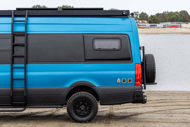 Used 2021 Mercedes-Benz Sprinter 2500 image 5