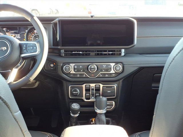 New 2026 Jeep Wrangler Sahara image 7