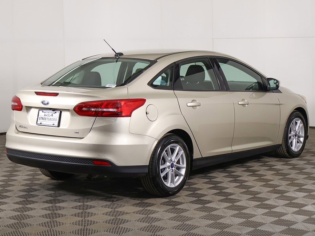 Used 2017 Ford Focus SE image 7