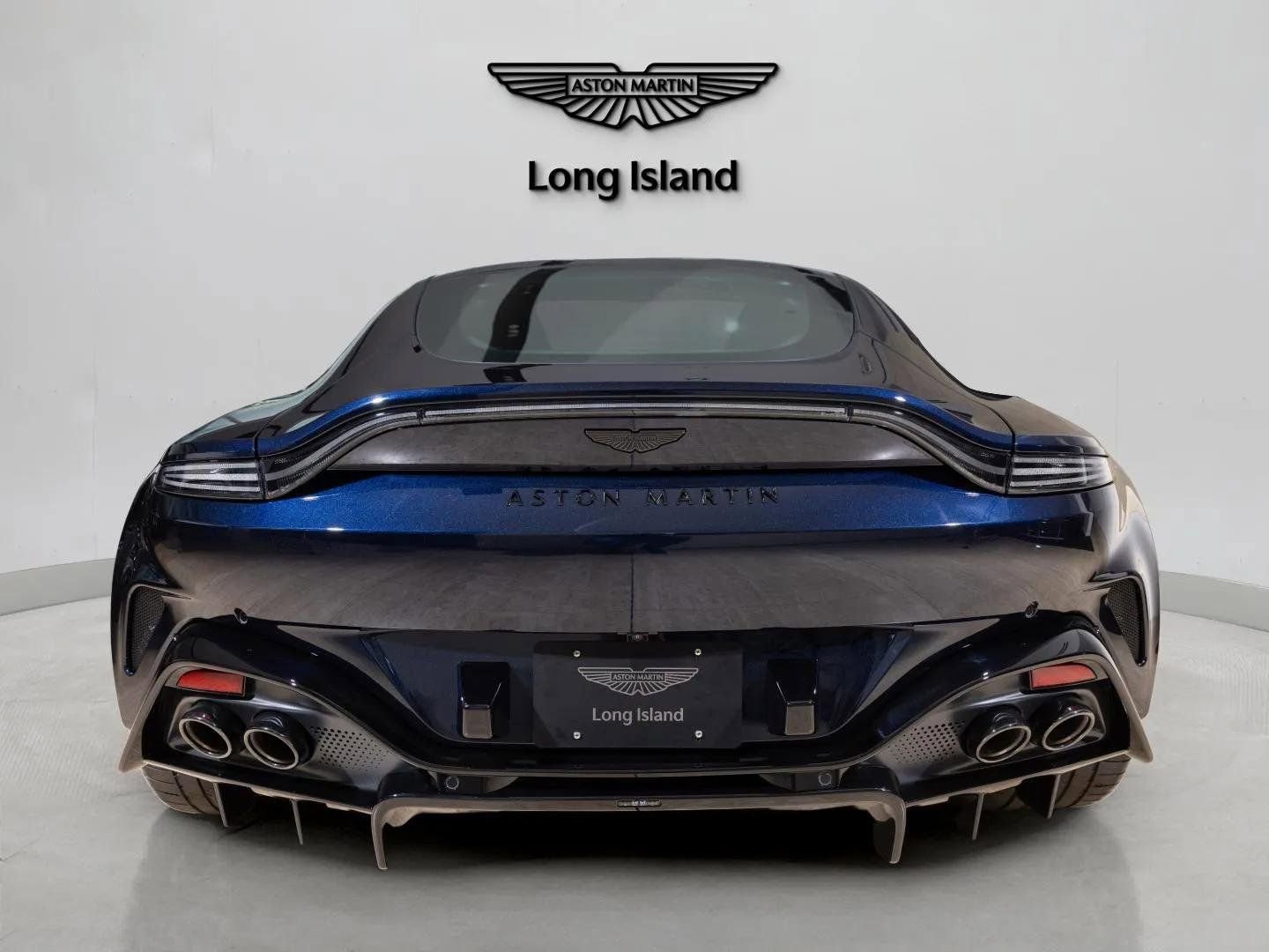 New 2026 Aston Martin V8 Vantage Coupe RWD image 7