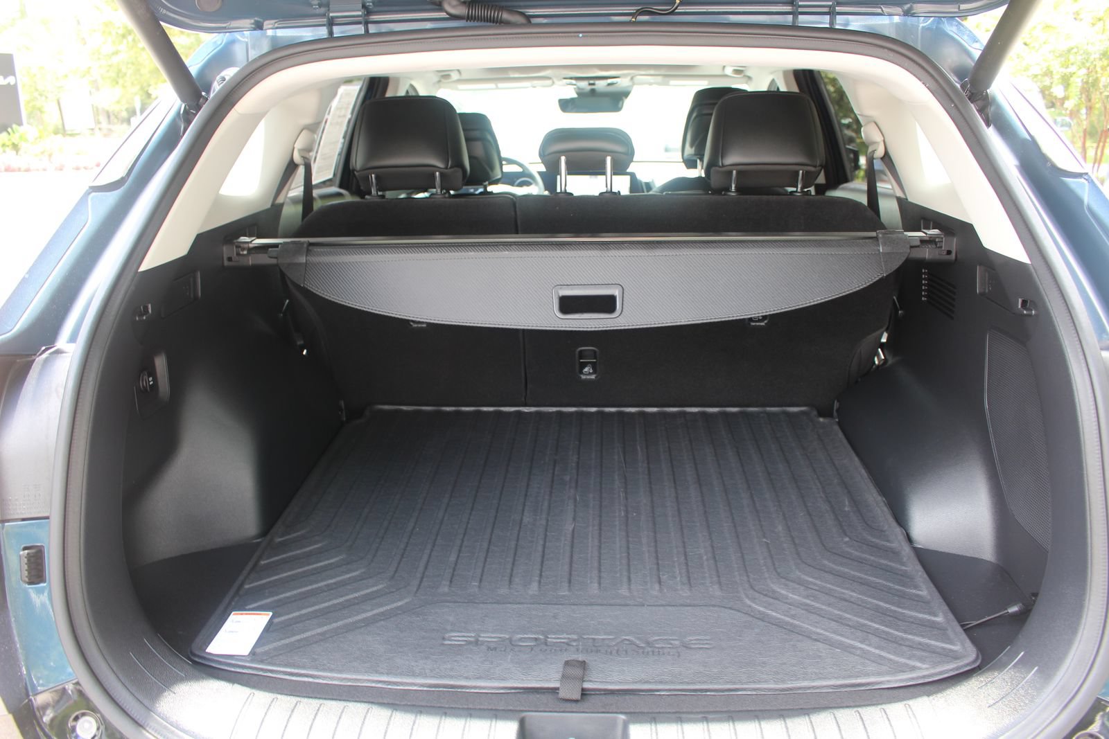 Certified 2025 Kia Sportage SX Prestige AWD/4WD image 9