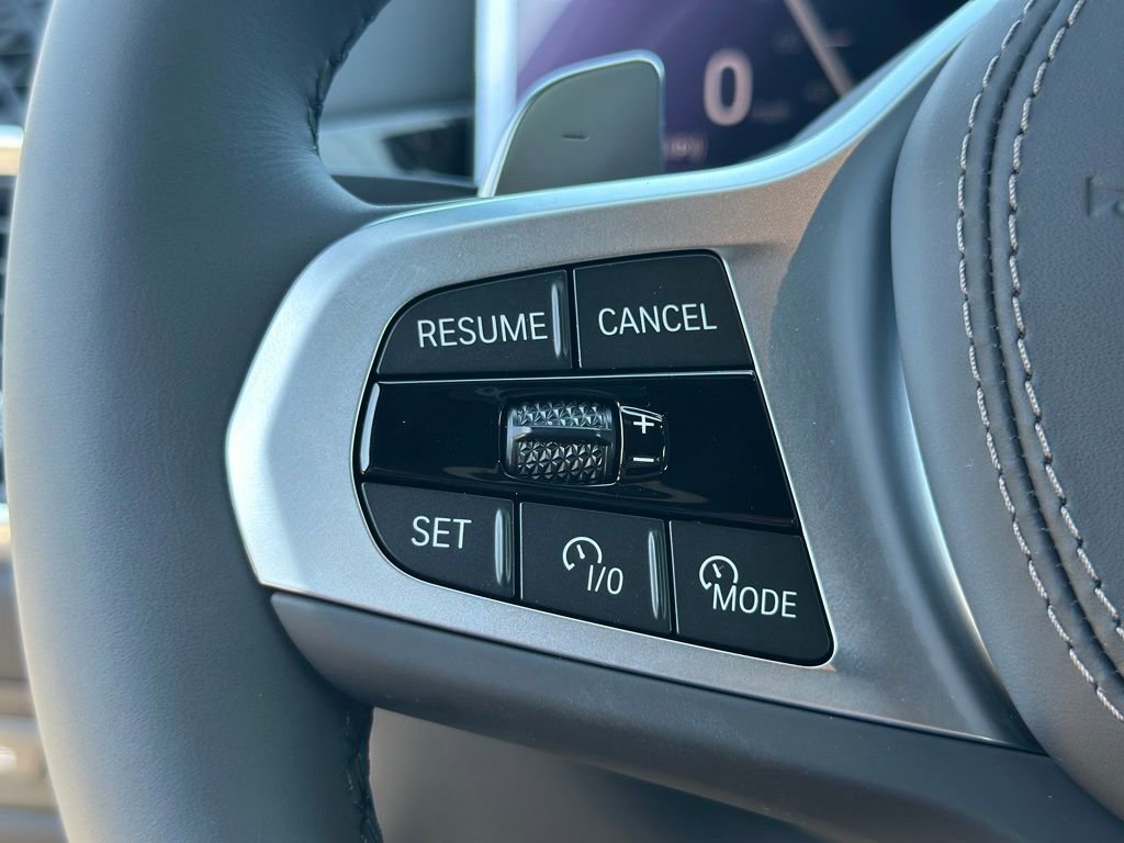 New 2026 BMW X5 xDrive40i w/ M Sport Package AWD/4WD image 33