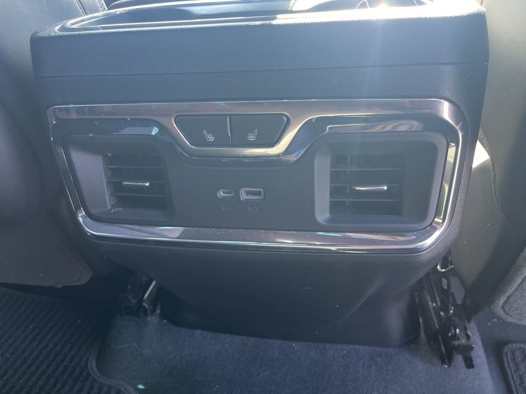 Used 2023 GMC Sierra 1500 Denali Ultimate image 9