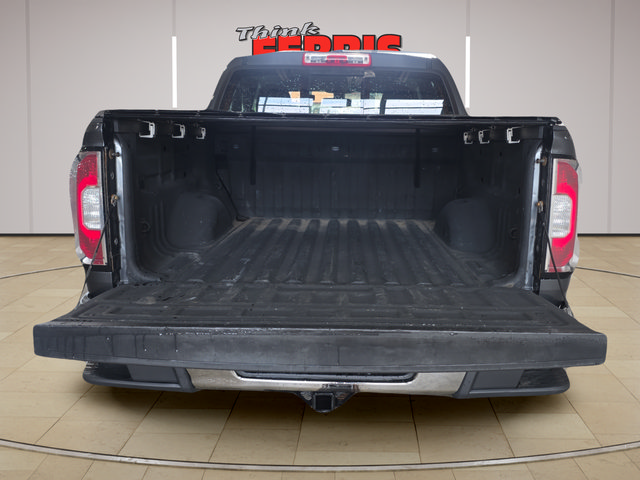 Used 2016 GMC Canyon SLE w/ SLE Convenience Package RWD image 9