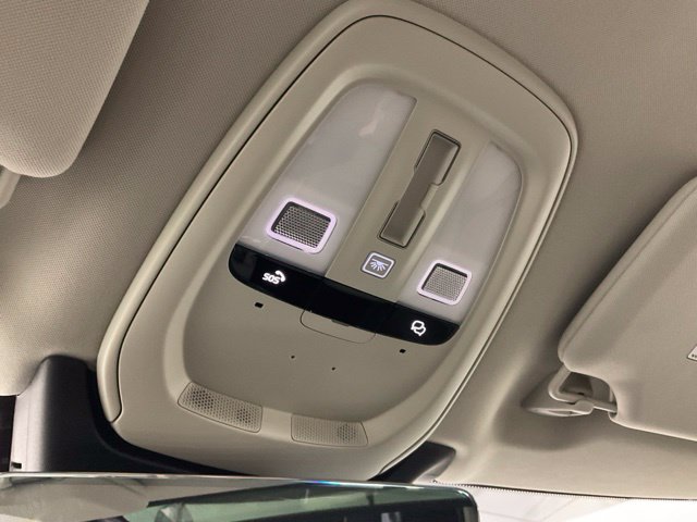Certified 2024 Volvo XC90 T8 Ultimate w/ Protection Package Premier AWD/4WD image 16