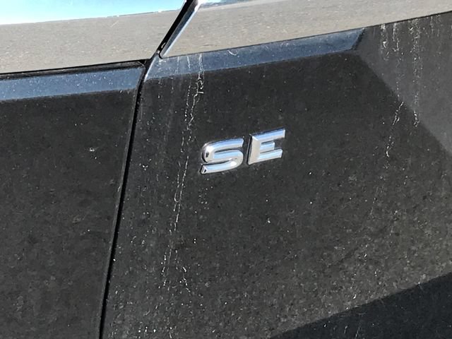 Used 2024 Volkswagen Atlas SE AWD/4WD image 34