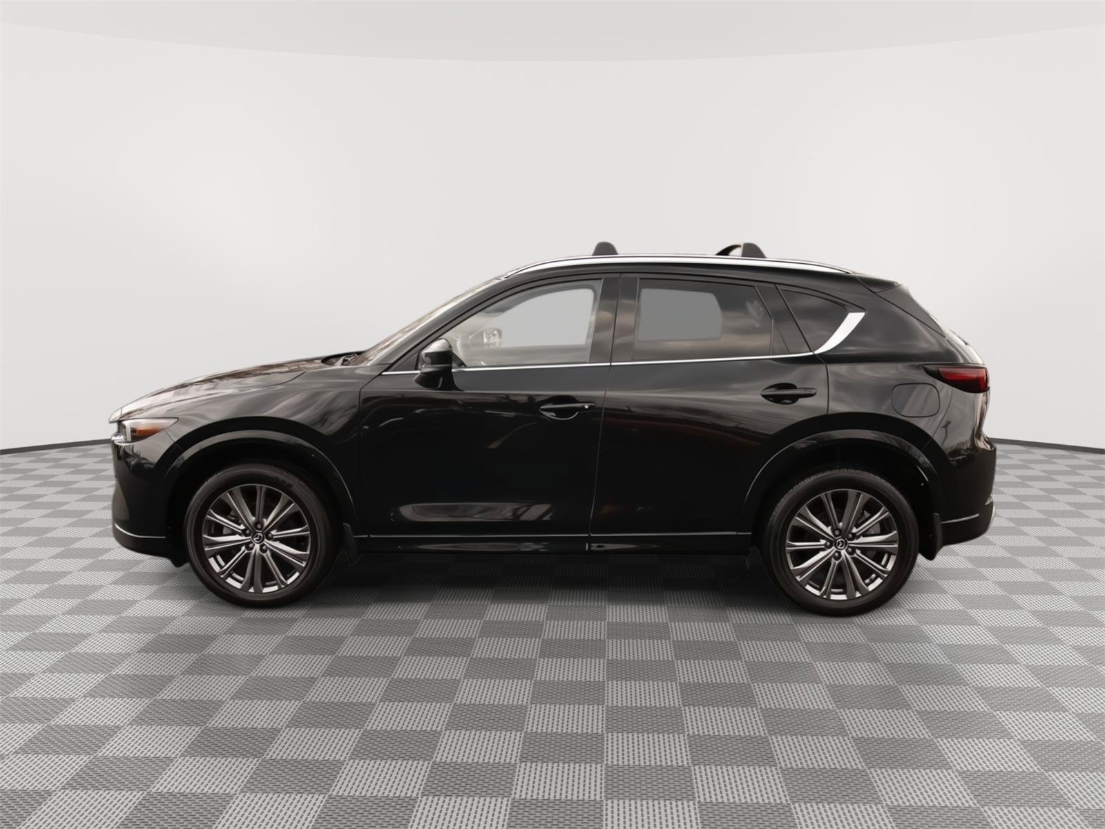 Used 2025 MAZDA CX-5 Signature image 18