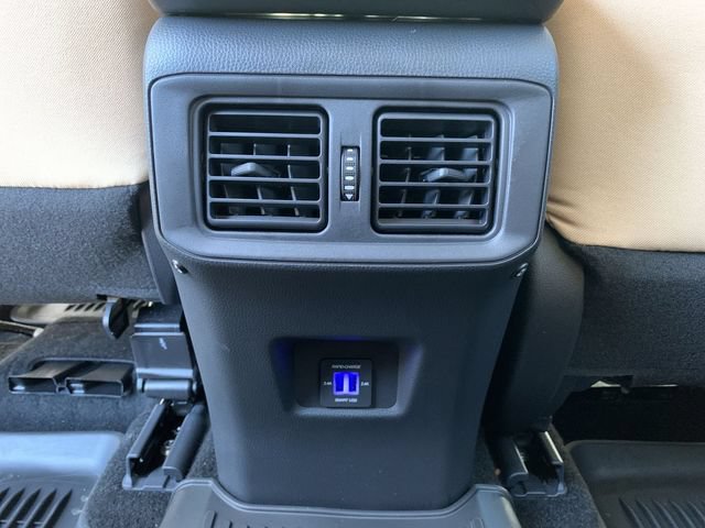 Certified 2025 Toyota RAV4 LE AWD/4WD image 31