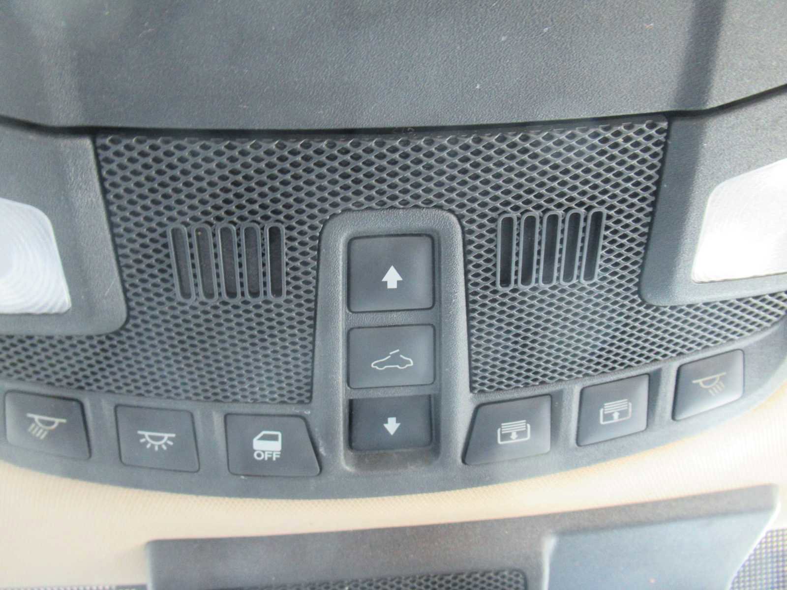 Used 2019 Ford F150 Lariat w/ Equipment Group 502A Luxury image 37