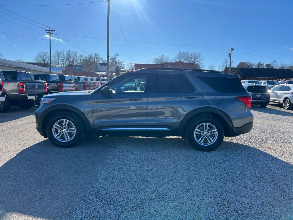 Used 2021 Ford Explorer XLT image 5
