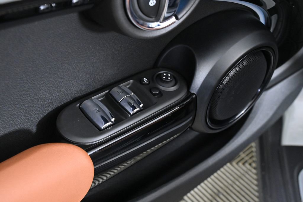 Certified 2023 MINI Cooper S image 22