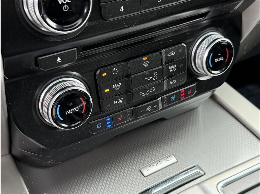 Used 2016 Ford F150 Lariat image 16