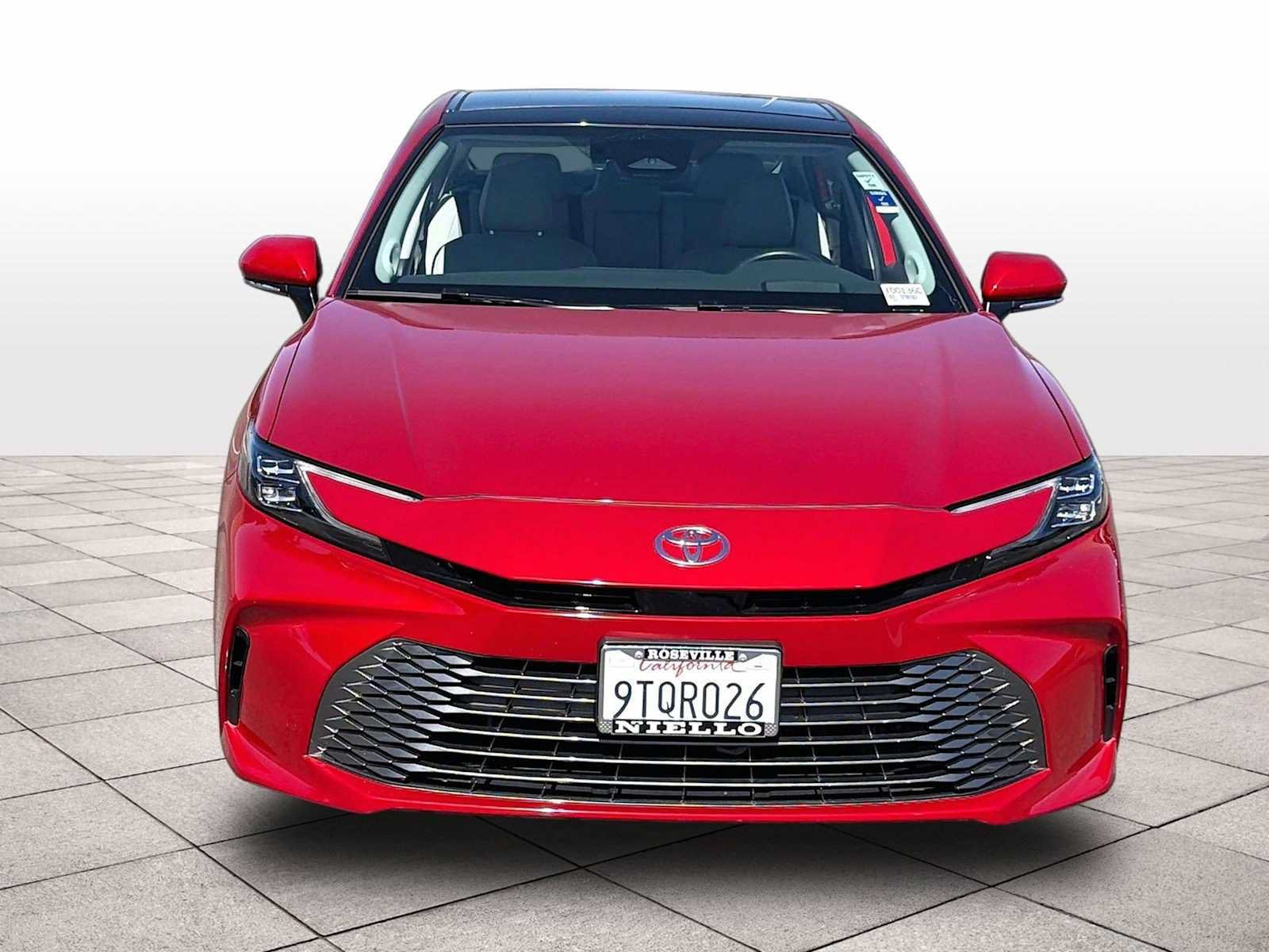 Used 2025 Toyota Camry XLE w/ Premium Package FWD image 3