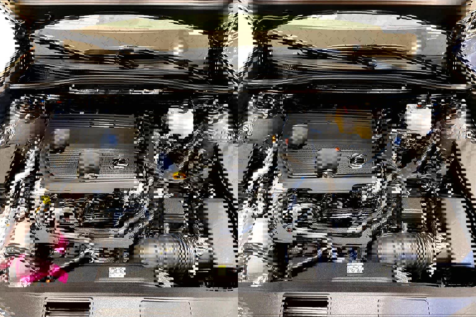 Used 2025 Lexus ES 300h w/ Premium Package image 30