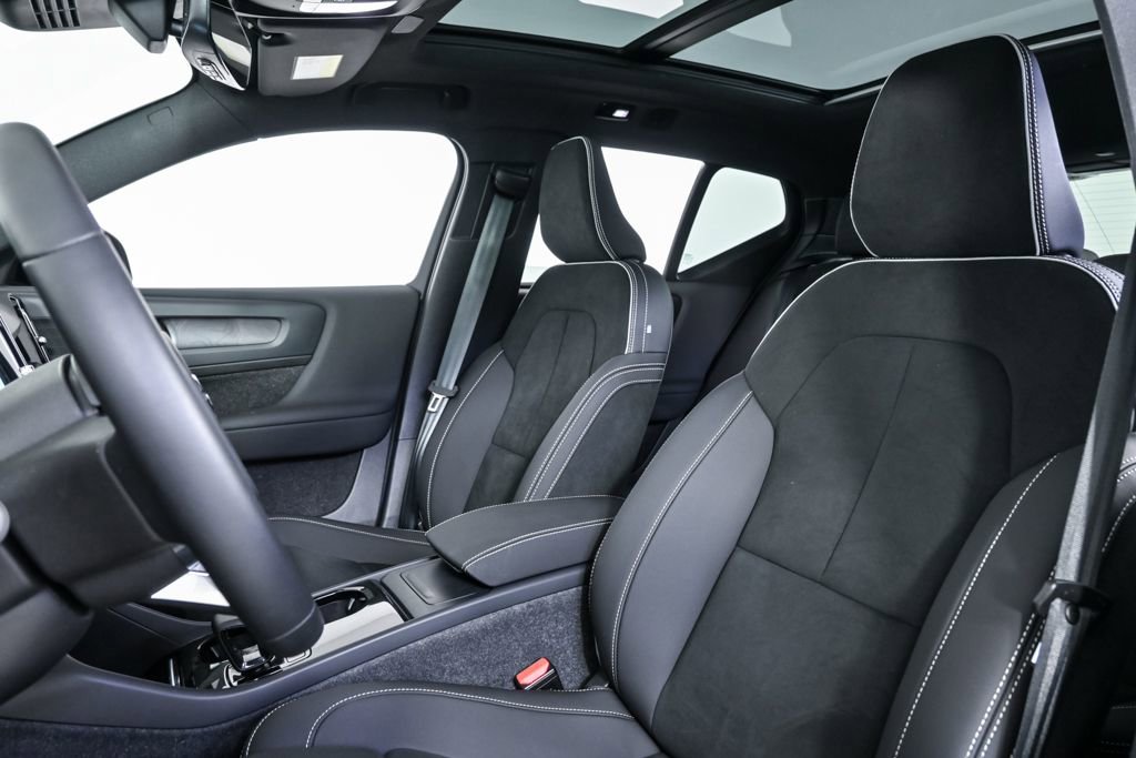 Certified 2024 Volvo XC40 Recharge Plus w/ Protection Package Premier image 7