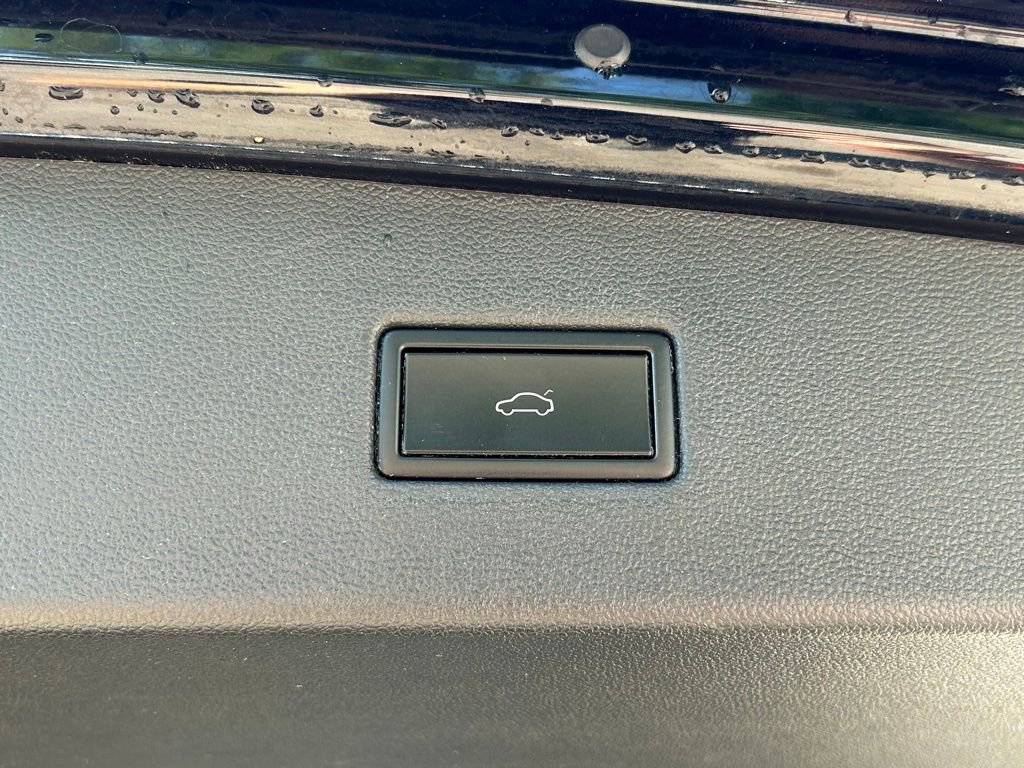 Used 2019 Volkswagen Tiguan SEL R-Line image 59