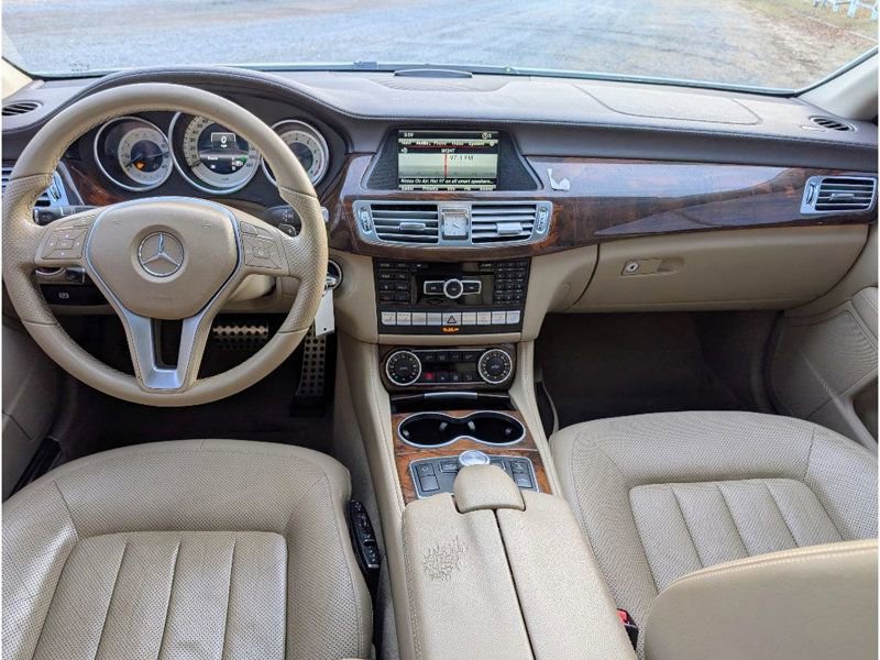 Used 2013 Mercedes-Benz CLS 550 550 4MATIC w/ Premium I Pkg image 28