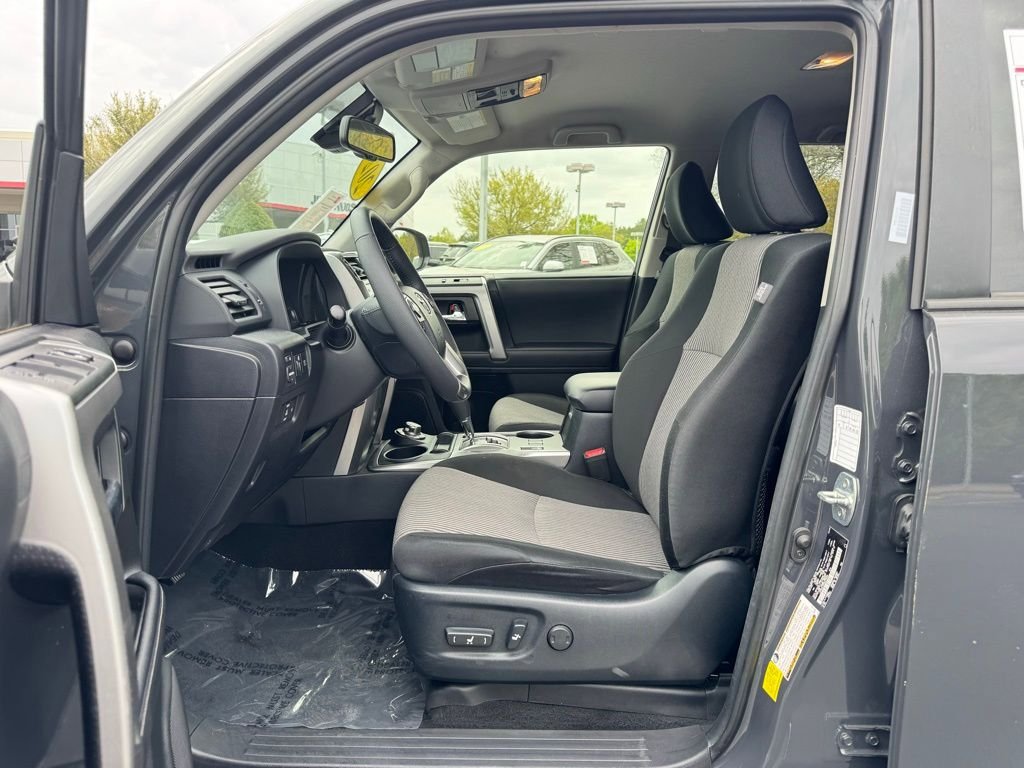 Used 2024 Toyota 4Runner SR5 image 21