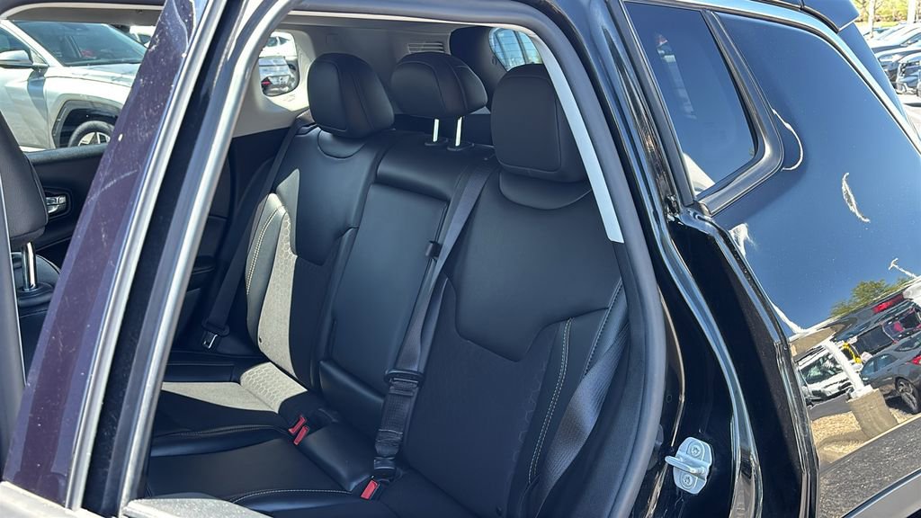 Used 2020 Jeep Compass Latitude w/ Cold Weather Group image 27