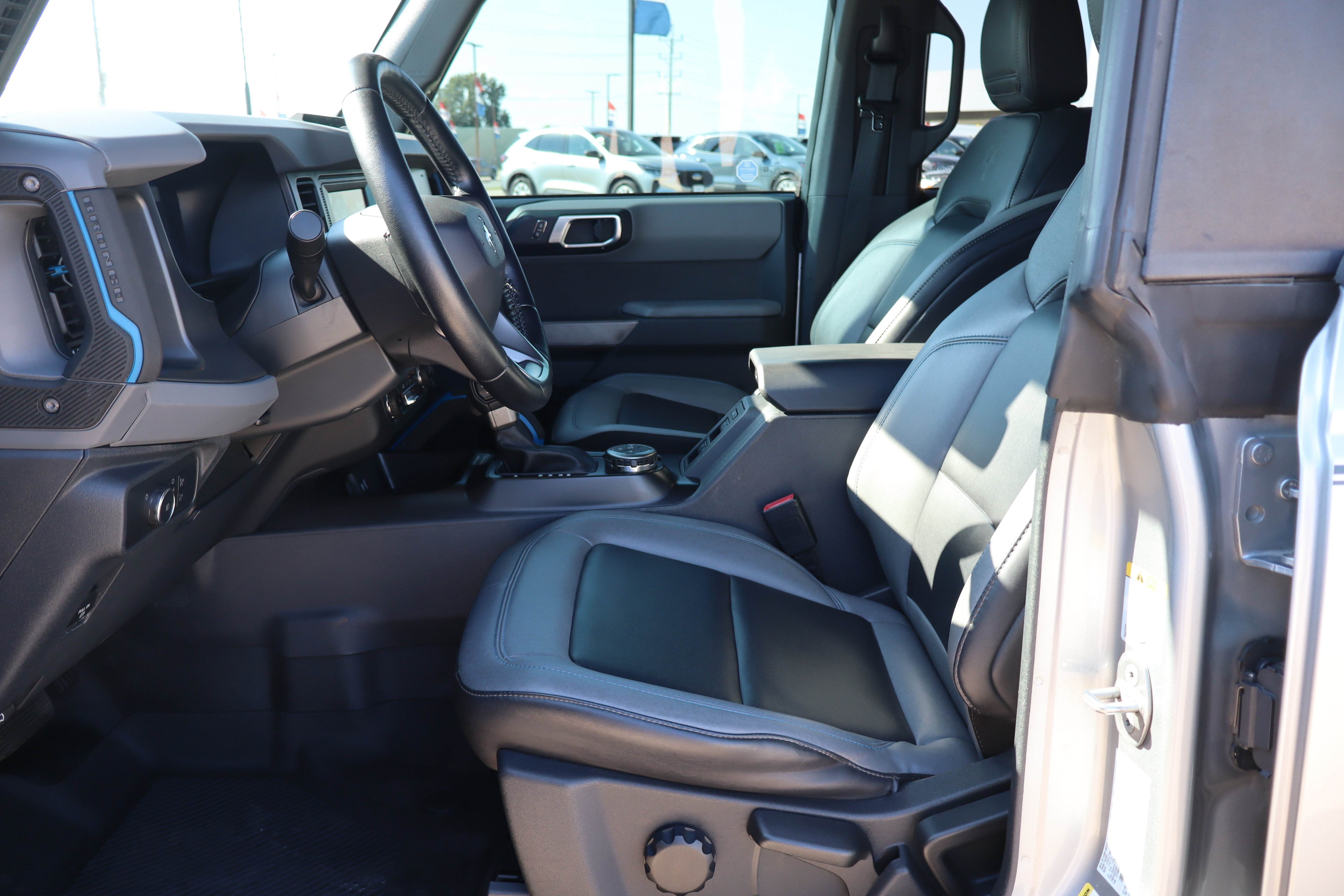 Used 2022 Ford Bronco Black Diamond AWD/4WD image 10