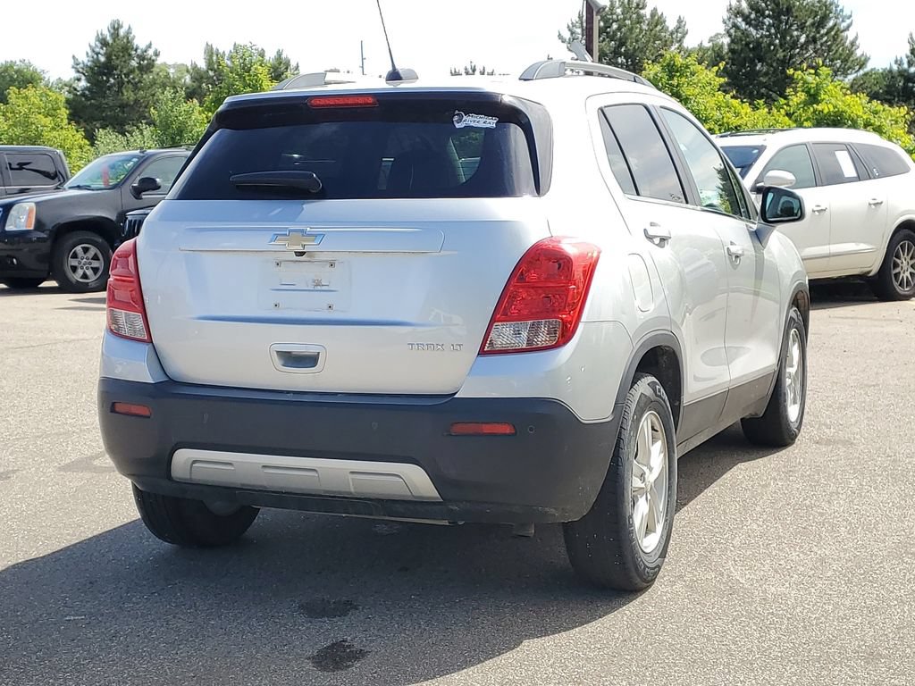 Used 2016 Chevrolet Trax LT w/ LT Convenience Package FWD image 4