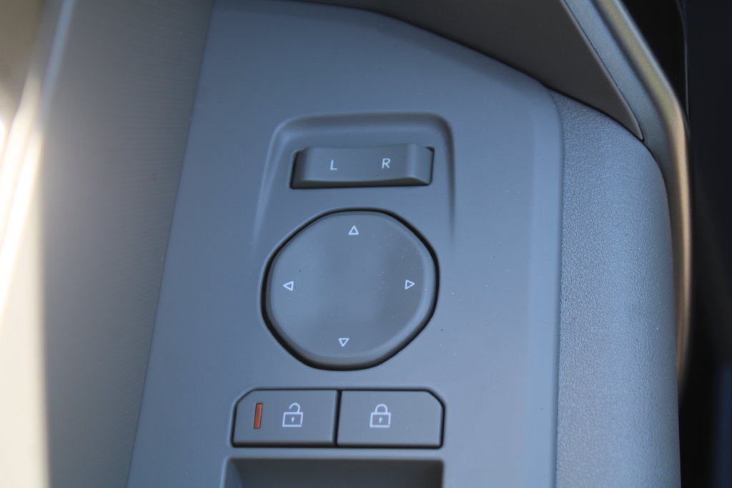 New 2027 Kia Seltos LX FWD image 20