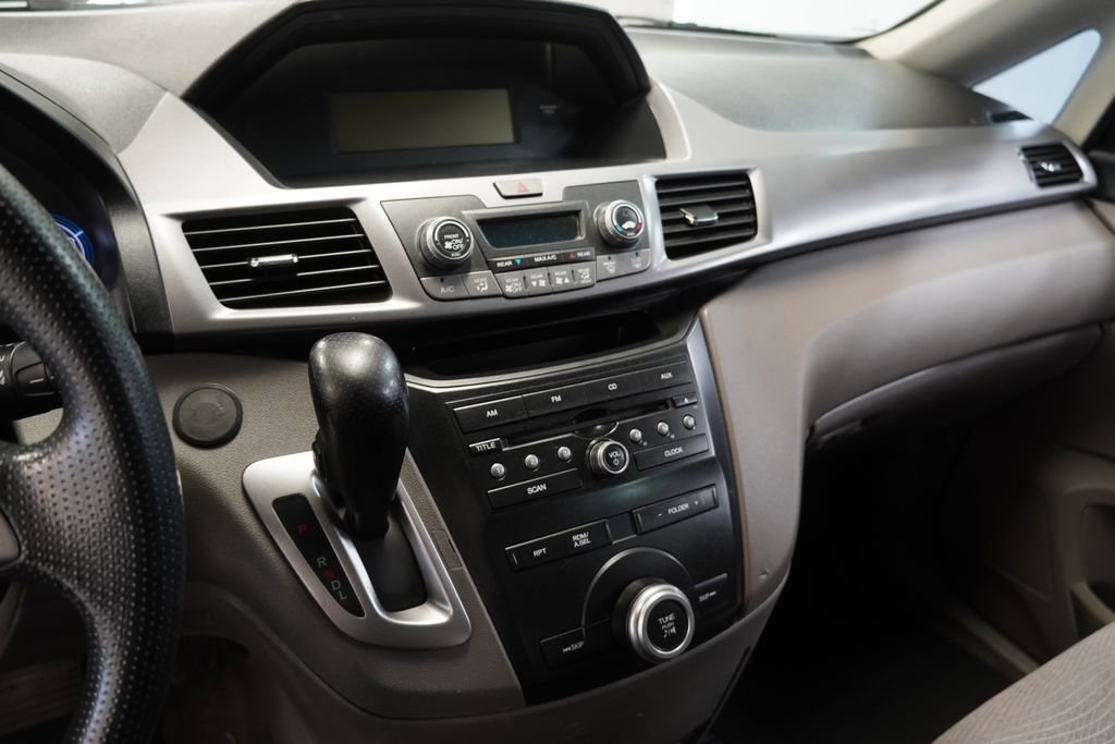 Used 2012 Honda Odyssey LX image 15