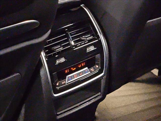 Certified 2024 BMW X7 M60i w/ Executive Package AWD/4WD image 17