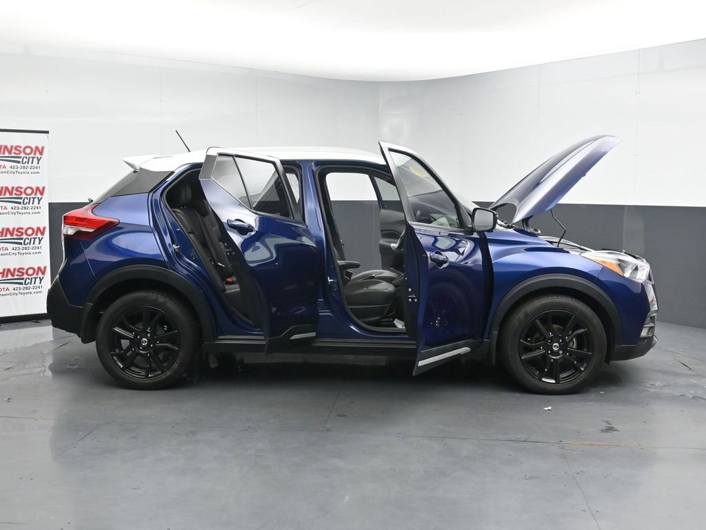 Used 2020 Nissan Kicks SR w/ SR Premium Package FWD image 41