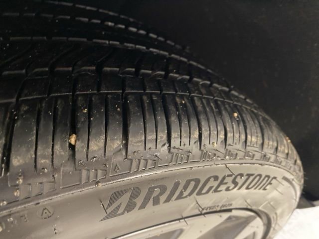 Used 2025 Cadillac Escalade ESV V image 30