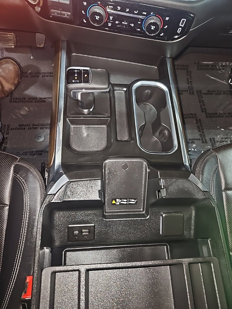 Used 2024 Chevrolet Silverado 1500 High Country w/ High Country Premium Package image 21