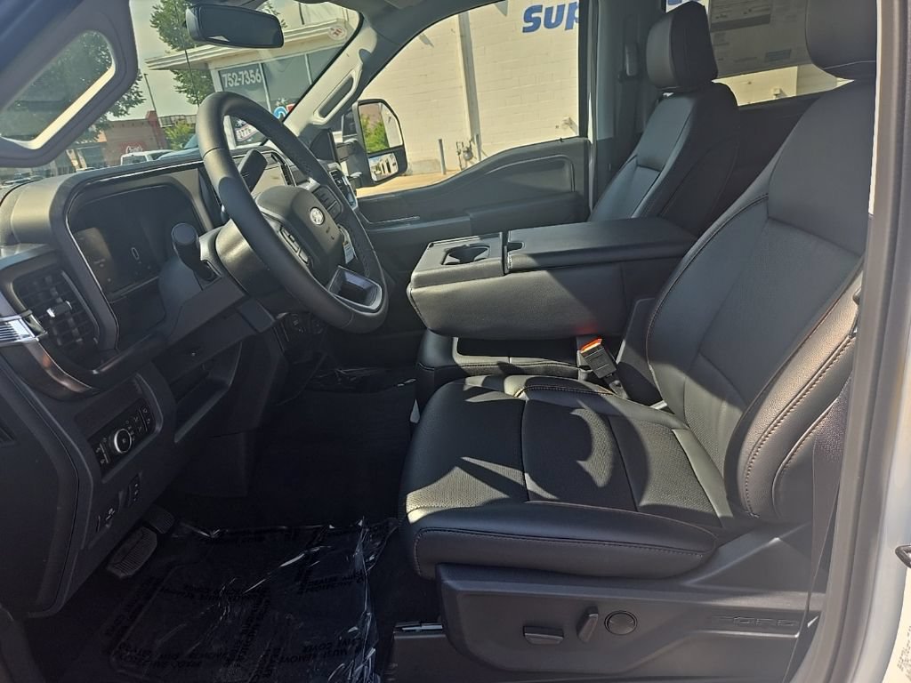 Used 2026 Ford F450 Lariat w/ FX4 Off-Road Package AWD/4WD image 13