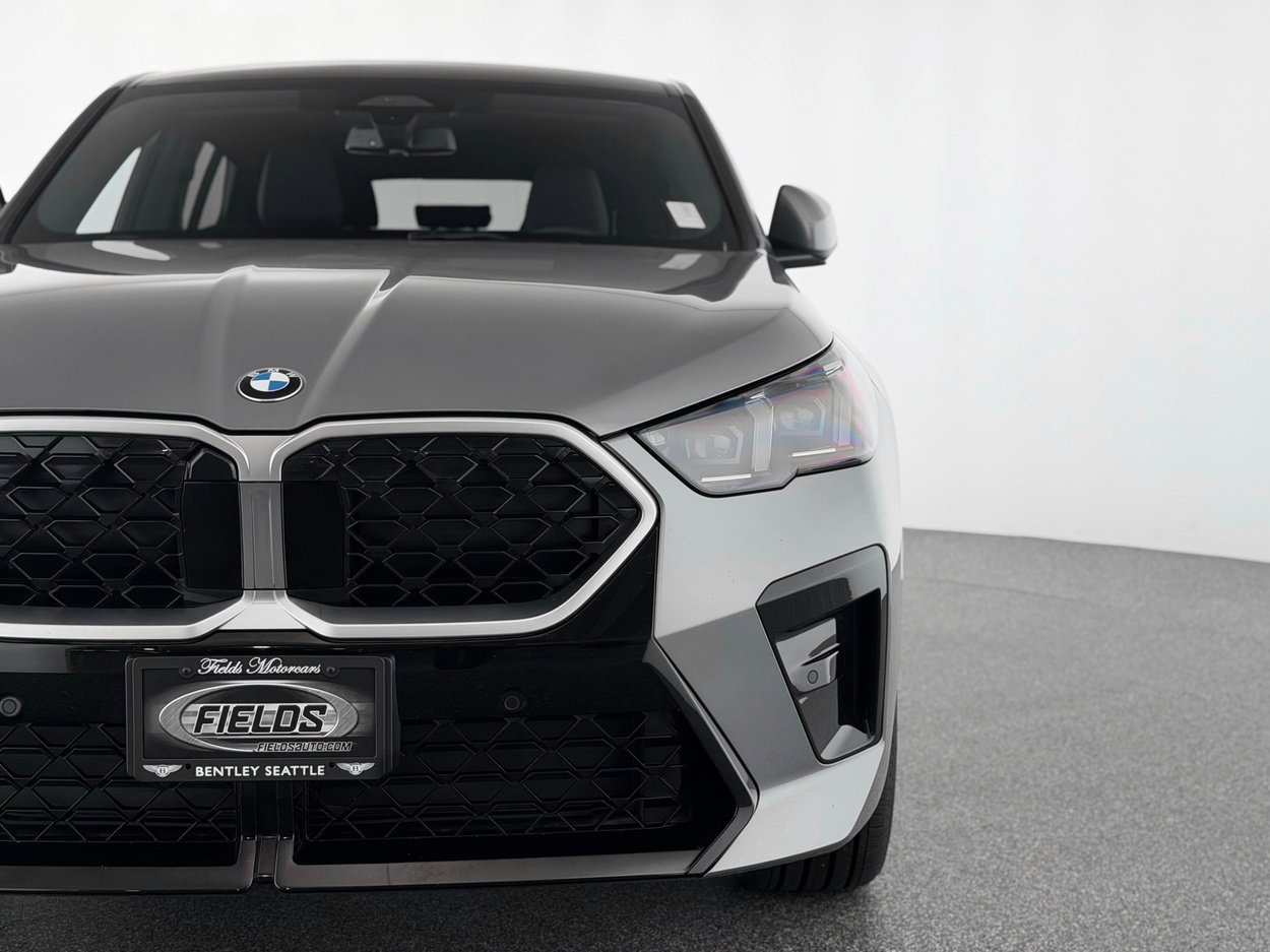 Used 2025 BMW X2 xDrive28i w/ M Sport Package image 44