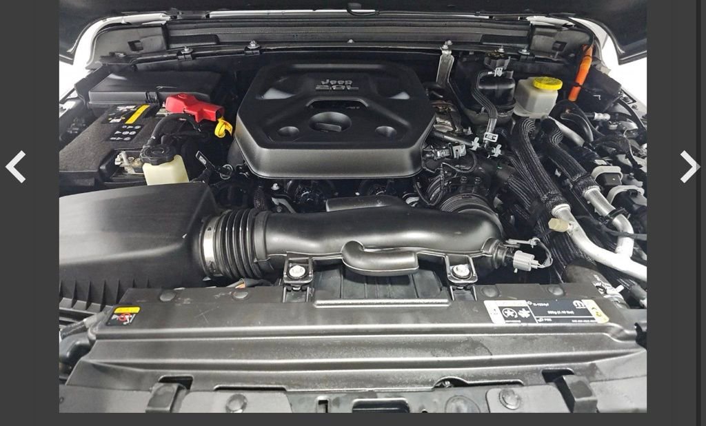 Used 2021 Jeep Wrangler Unlimited Sahara w/ Dual Top Group image 15