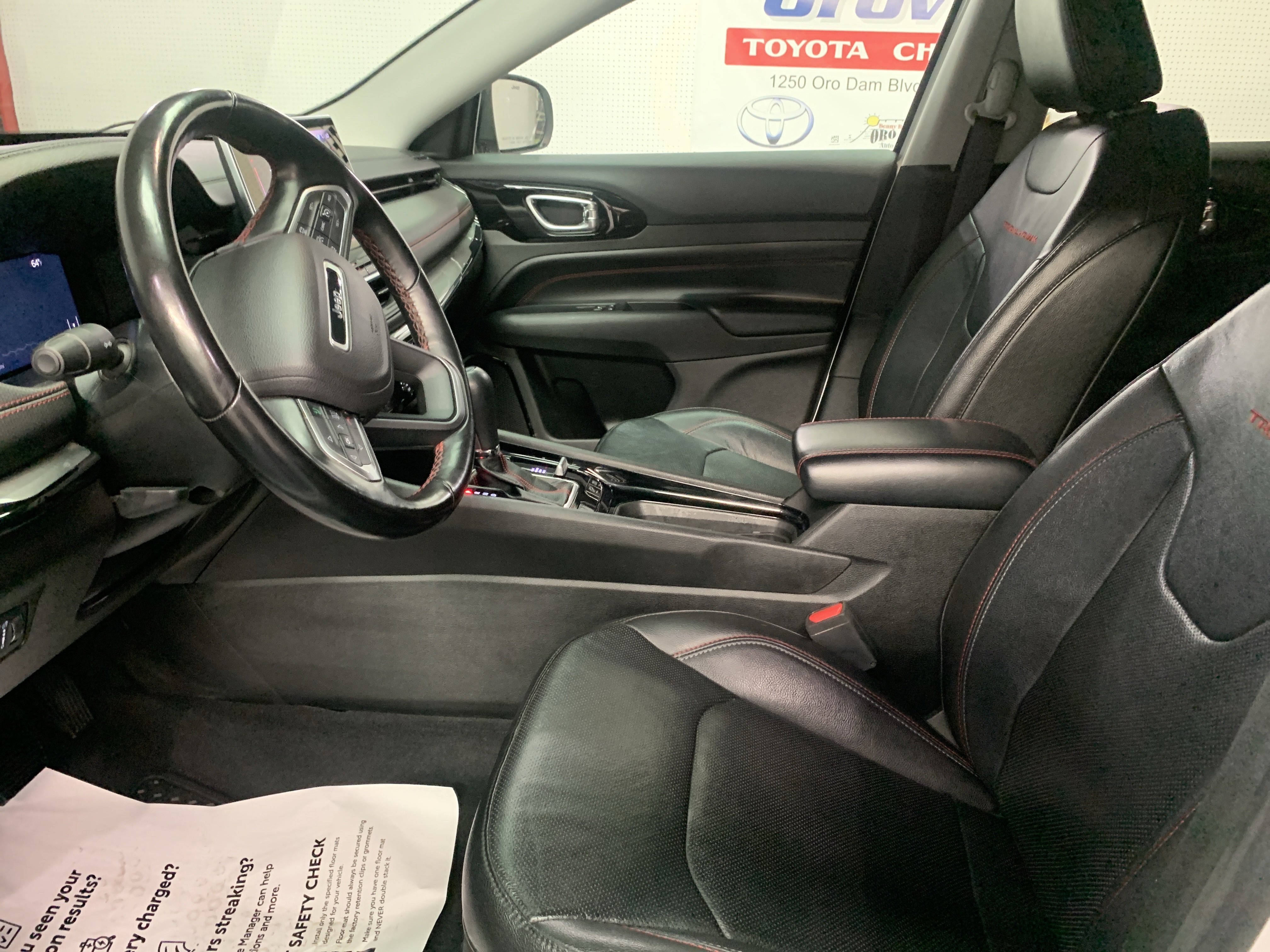 Used 2022 Jeep Compass Trailhawk w/ Trailhawk Elite Group image 13