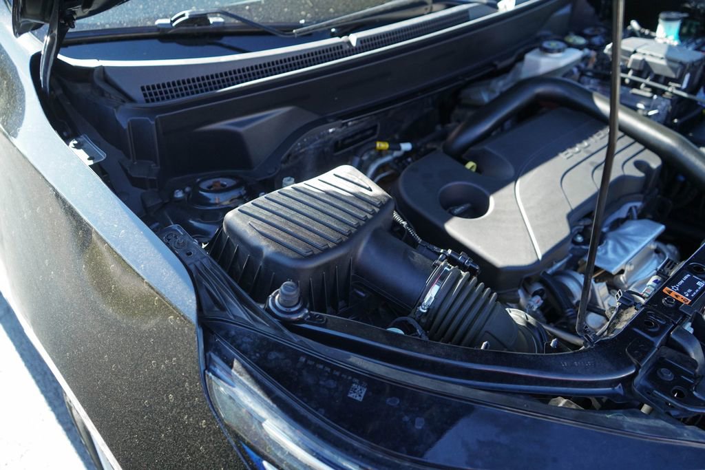 Used 2023 Chevrolet Equinox LT w/ Driver Convenience Package image 34