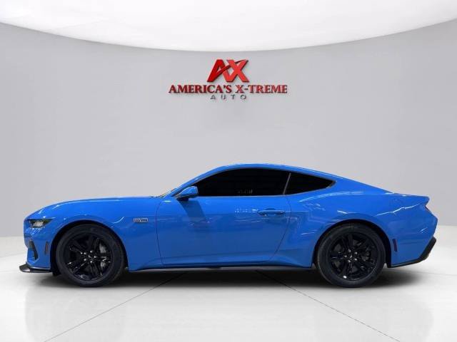 Used 2024 Ford Mustang GT RWD image 4