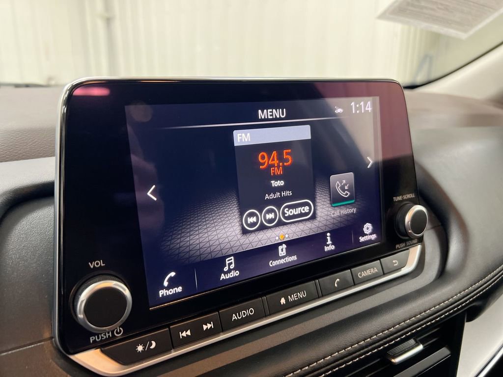 Used 2023 Nissan Rogue SV AWD/4WD image 14