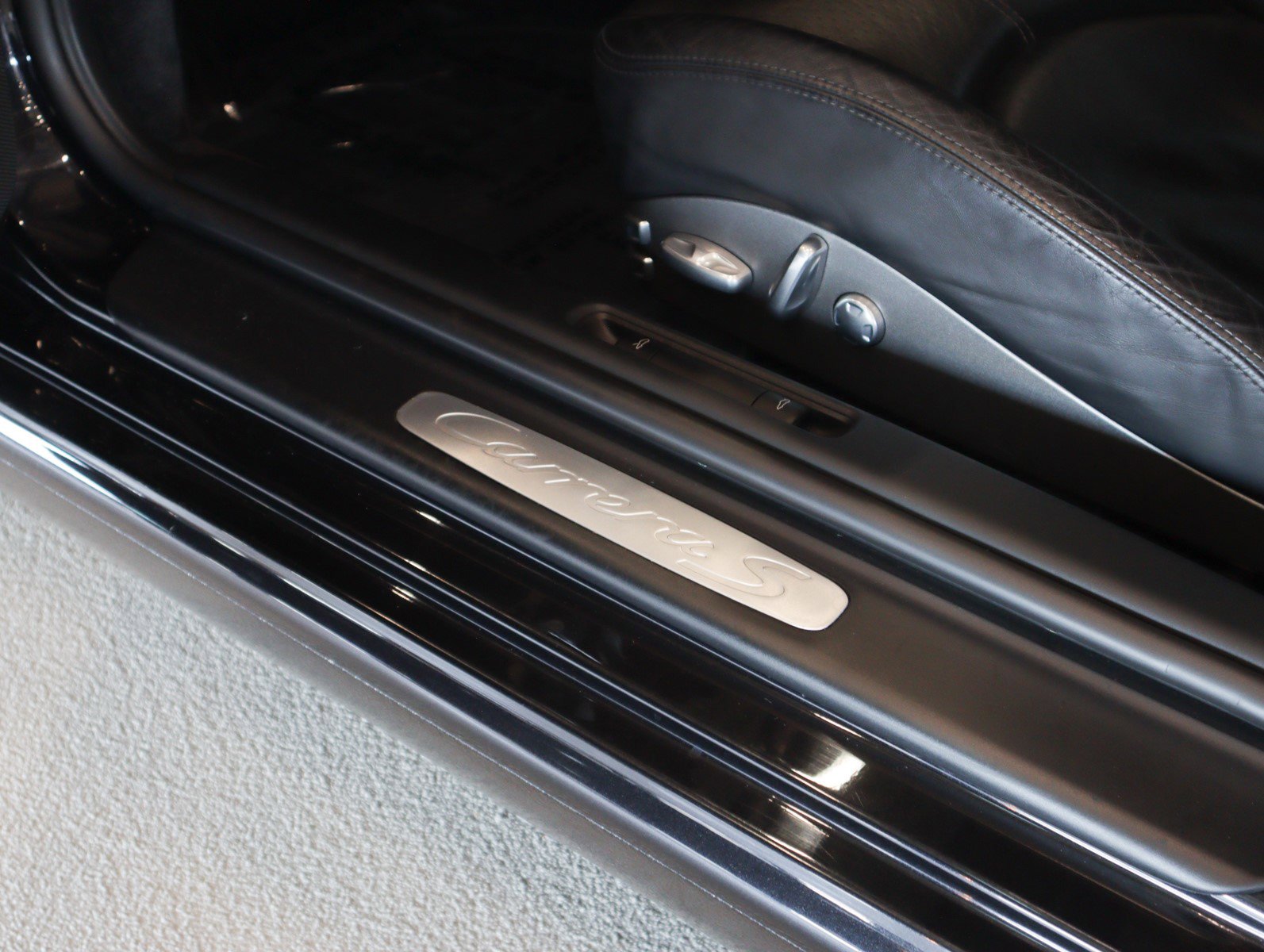 Used 2006 Porsche 911 Carrera S image 27