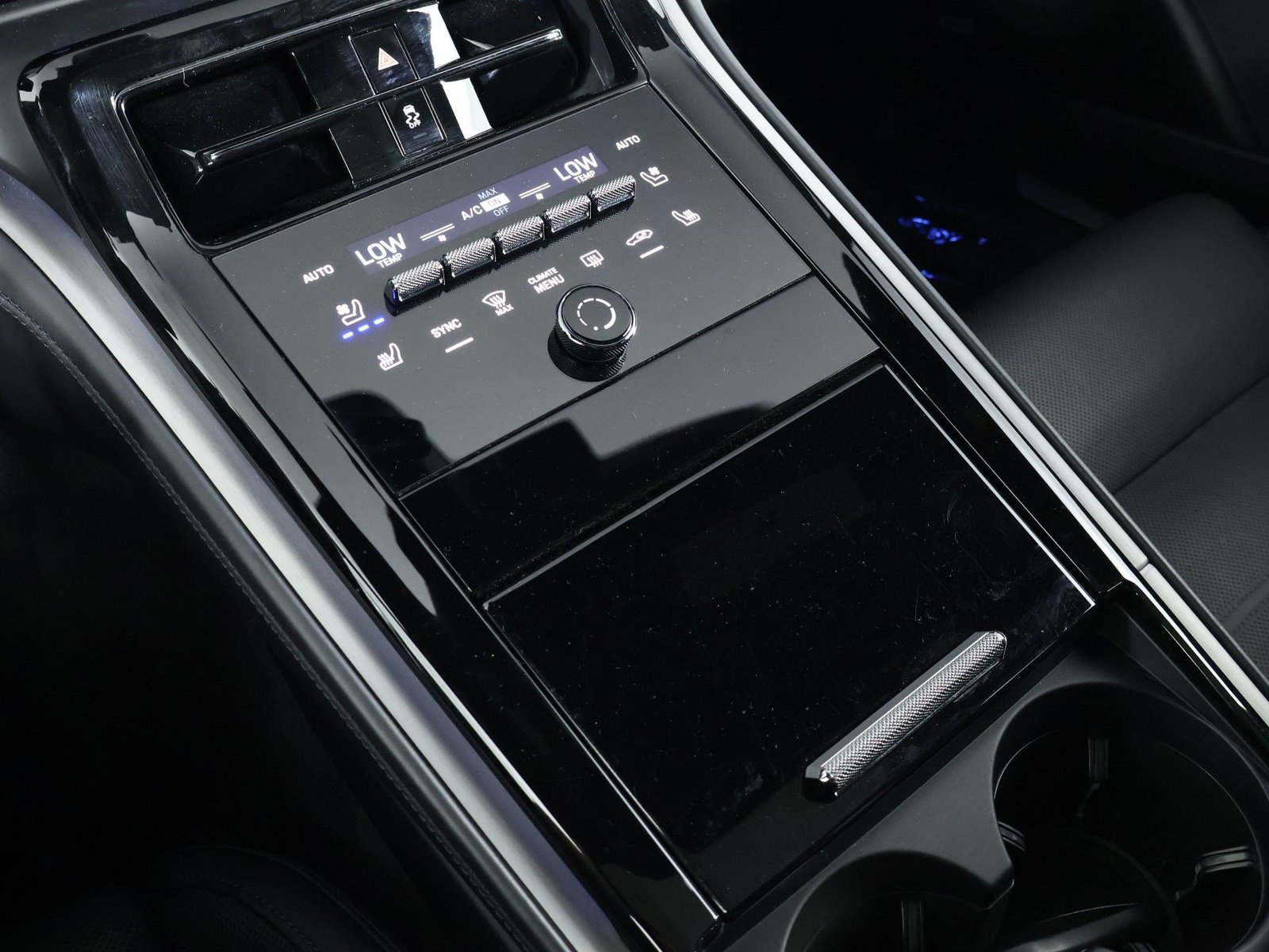 Certified 2024 Porsche Panamera RWD image 18