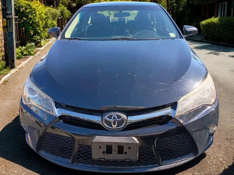 Used 2017 Toyota Camry XSE image 1