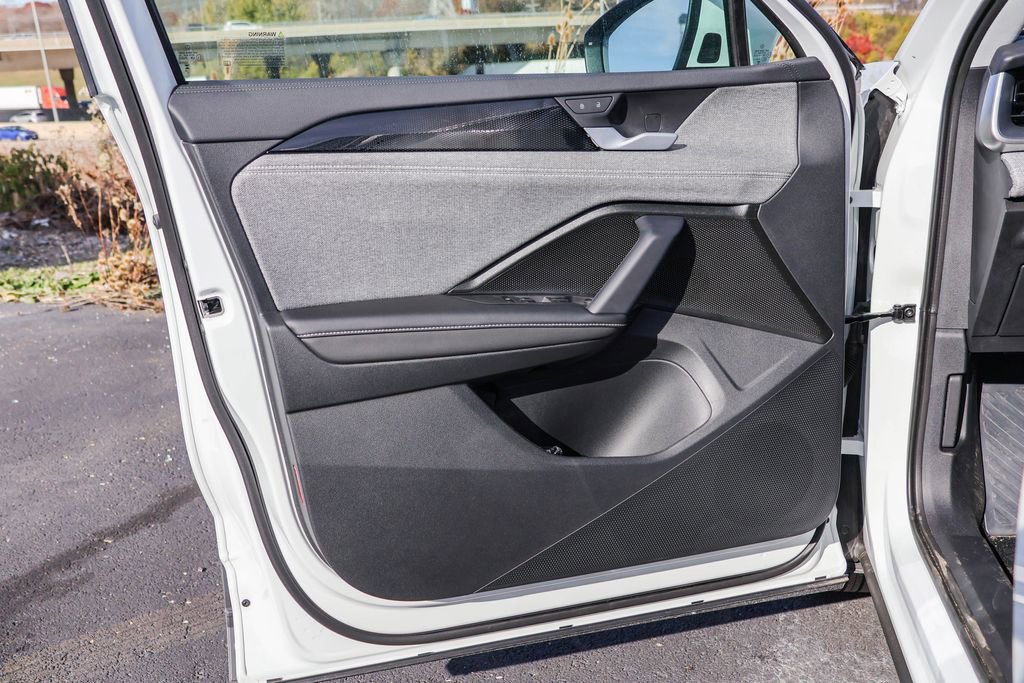 New 2025 Volkswagen Tiguan S image 31