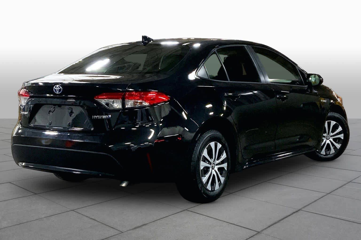 Used 2020 Toyota Corolla LE FWD image 13