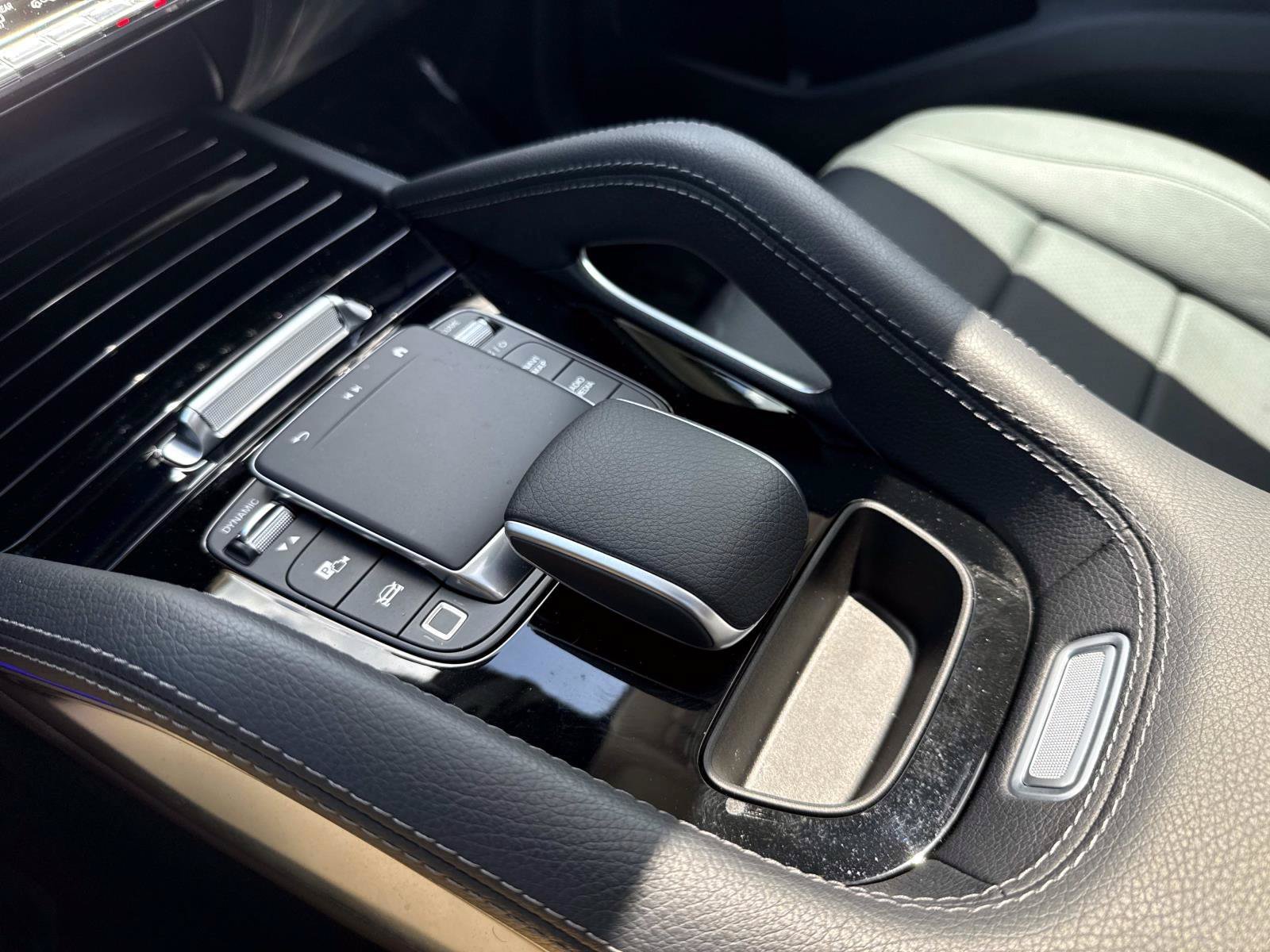 Certified 2025 Mercedes-Benz GLE 350 4MATIC image 29